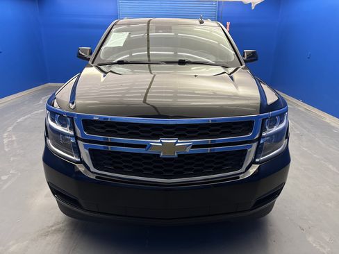 Used 2020 Chevrolet Suburban LT AWD/4WD image 3
