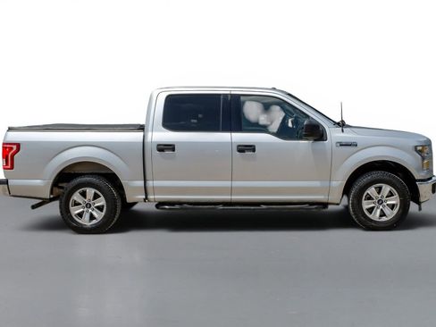 Used 2016 Ford F150 XLT RWD image 5