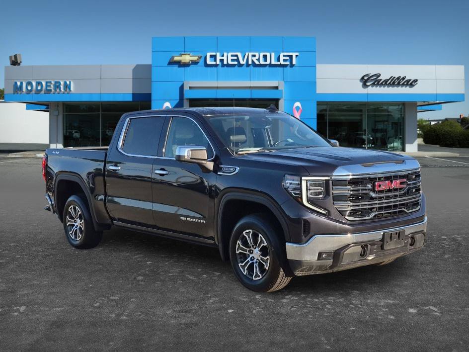 Used 2025 GMC Sierra 1500 SLT AWD/4WD image 7