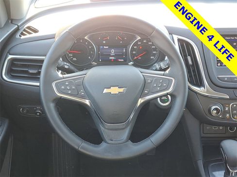 Used 2024 Chevrolet Equinox LT image 23