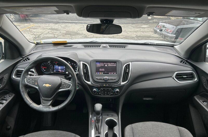 Used 2023 Chevrolet Equinox LT AWD/4WD image 8
