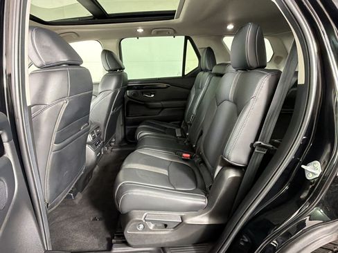Used 2023 Honda Pilot Touring image 23