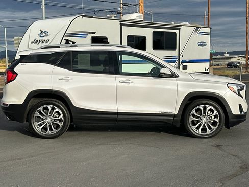 Used 2020 GMC Terrain SLT w/ Preferred Package image 3