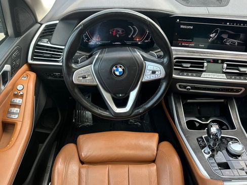 Used 2022 BMW X7 xDrive40i w/ Premium Package image 17