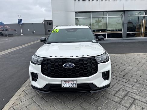 Used 2025 Ford Explorer ST-Line RWD image 27