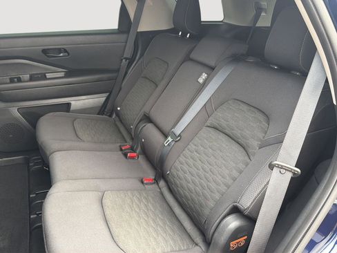 Used 2023 Nissan Pathfinder SV AWD/4WD image 20