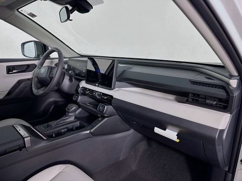 Used 2026 Toyota RAV4 XLE Premium FWD image 30