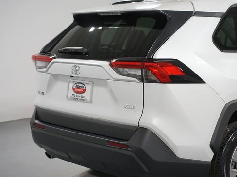 Used 2024 Toyota RAV4 XLE Premium image 9