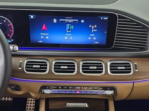 New 2026 Mercedes-Benz GLS 450 4MATIC image 20