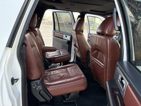 Used 2014 Ford Expedition EL King Ranch image 11
