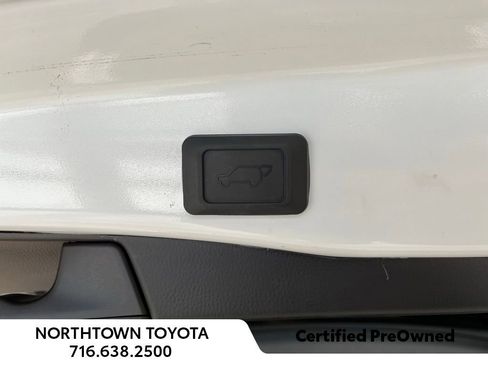 Used 2023 Toyota RAV4 XLE image 25
