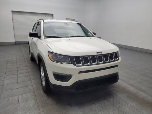 Used 2018 Jeep Compass Sport w/ Tech Group FWD image 13