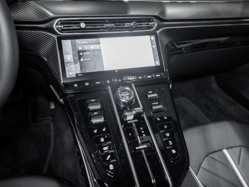 New 2026 Aston Martin V8 Vantage S image 20