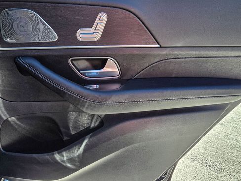 New 2026 Mercedes-Benz GLS 450 4MATIC image 37