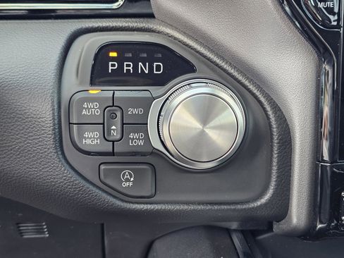 New 2026 RAM 1500 Laramie AWD/4WD image 25