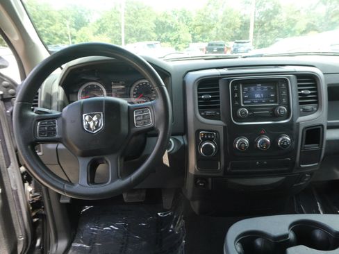 Used 2014 RAM 1500 Express RWD image 13