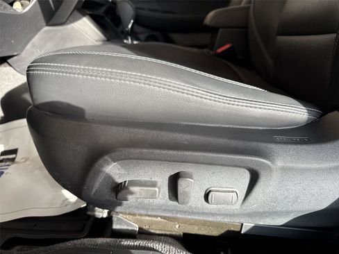 Used 2018 Subaru Outback 2.5i Limited image 14