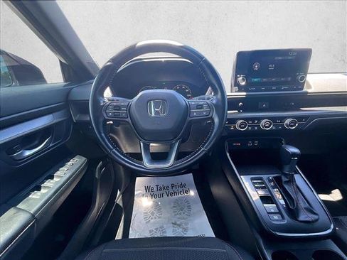 Used 2025 Honda CR-V Sport image 7
