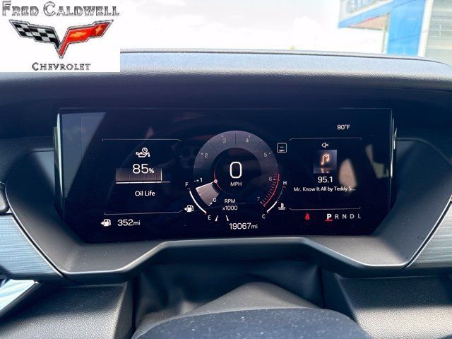 Used 2025 GMC Acadia Elevation w/ Elevation Premium Package FWD image 15