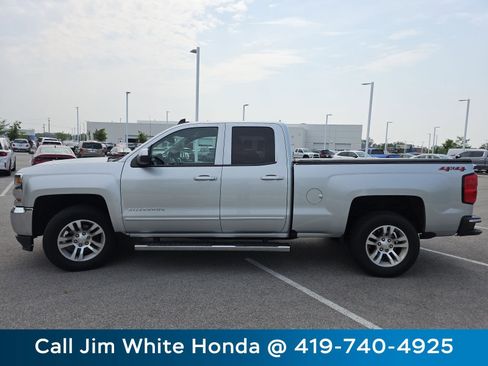 Used 2018 Chevrolet Silverado 1500 LT w/ All Star Edition image 15
