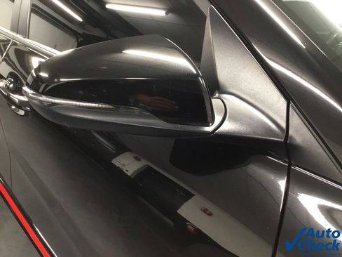 Used 2019 Hyundai Veloster N N w/ Performance Package image 12