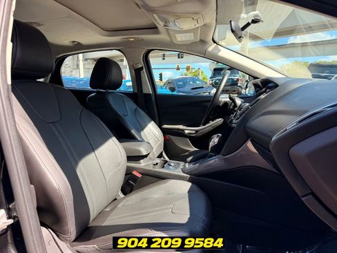 Used 2014 Ford Focus Titanium FWD image 35