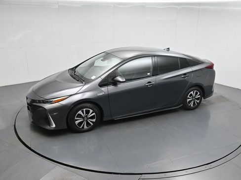 Used 2018 Toyota Prius Prime Plus image 41