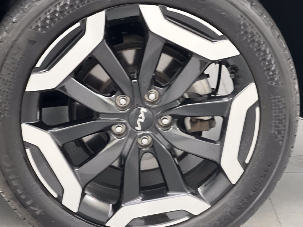Used 2025 Kia Telluride S FWD image 82