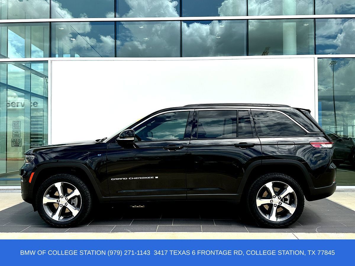 Used 2024 Jeep Grand Cherokee Limited 4xe AWD/4WD image 8