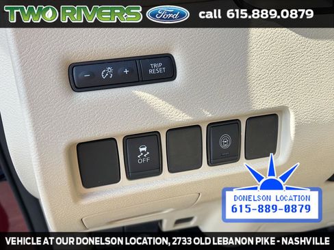 Used 2020 Nissan Murano SV w/ Premium Package image 17