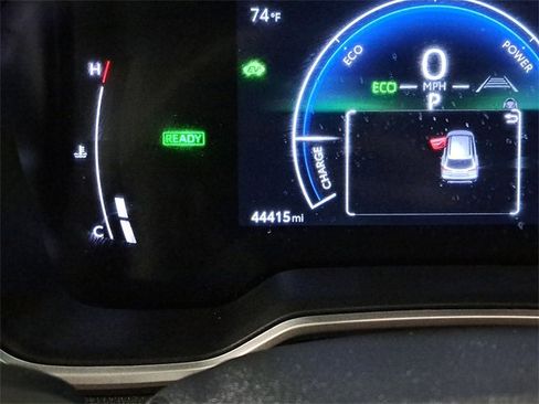 Used 2023 Toyota Corolla Cross XSE w/ Convenience Package image 2