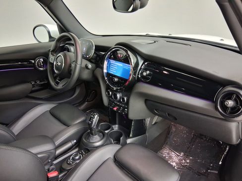 Certified 2024 MINI Cooper S image 34