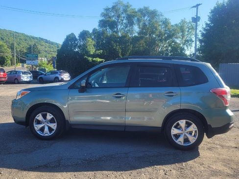 Used 2014 Subaru Forester 2.5i Premium w/ All-Weather Package AWD/4WD image 5