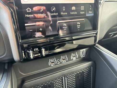 New 2026 RAM 1500 Laramie image 25