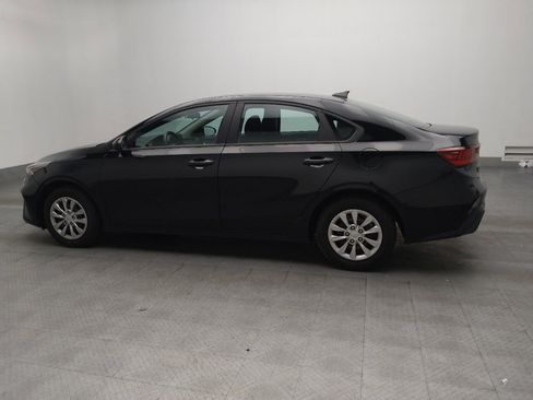 Used 2024 Kia Forte LX FWD image 3
