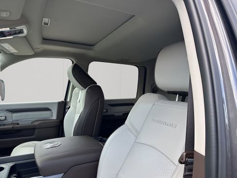 New 2026 RAM 2500 Laramie w/ Towing Technology Group image 27