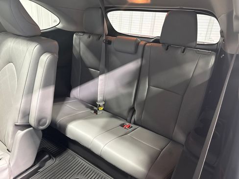 Used 2020 Toyota Highlander Platinum AWD/4WD image 20