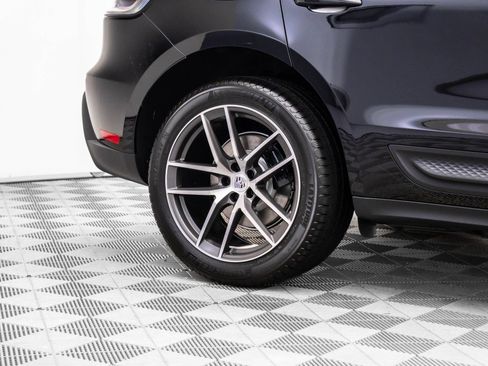 Certified 2026 Porsche Macan AWD/4WD image 34