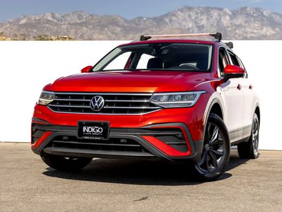 Used 2023 Volkswagen Tiguan SE