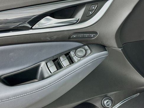 Used 2024 Buick Enclave Premium image 15