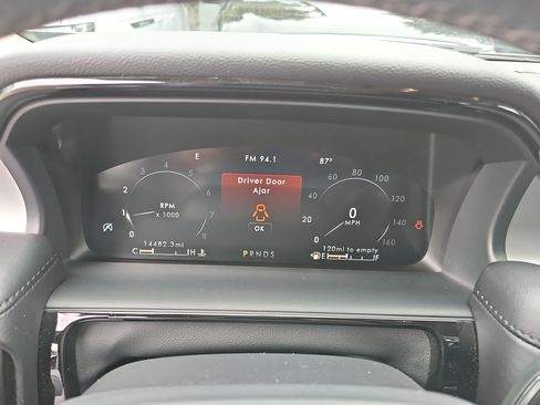 Certified 2023 Lincoln Nautilus Reserve w/ Equipment Group 201A image 16