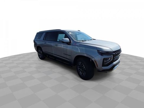 New 2025 Chevrolet Suburban Z71 w/ Z71 Off-Road Package image 2