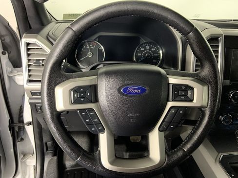 Used 2015 Ford F150 Lariat image 11