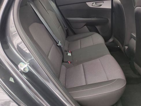 Used 2022 Kia Forte LXS image 18