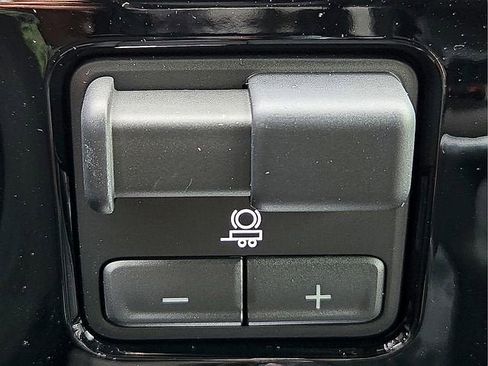 New 2025 Chevrolet Silverado 1500 LT w/ Convenience Package II RWD image 19