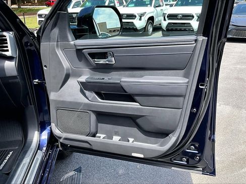Certified 2025 Toyota Sequoia Platinum AWD/4WD image 23