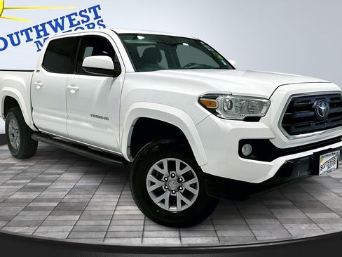 Used 2019 Toyota Tacoma SR5 image 3