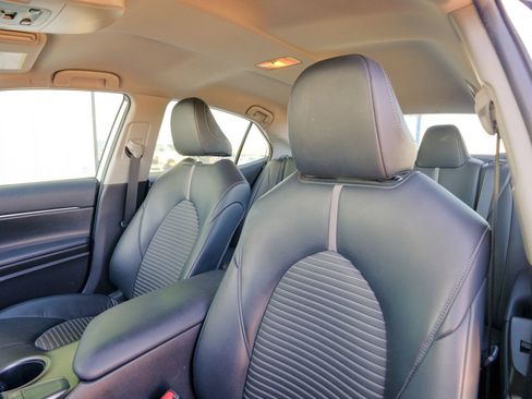 Used 2023 Toyota Camry SE image 27