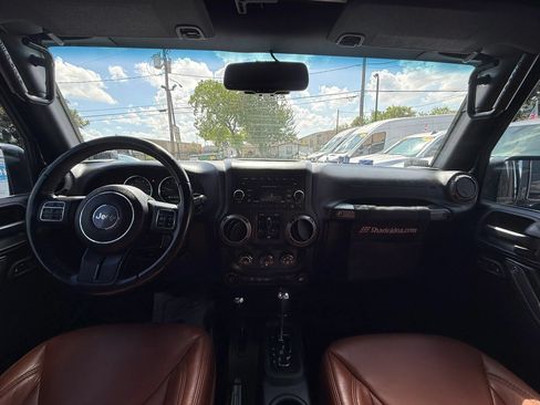 Used 2017 Jeep Wrangler Unlimited Sport w/ Quick Order Package 24S AWD/4WD image 9