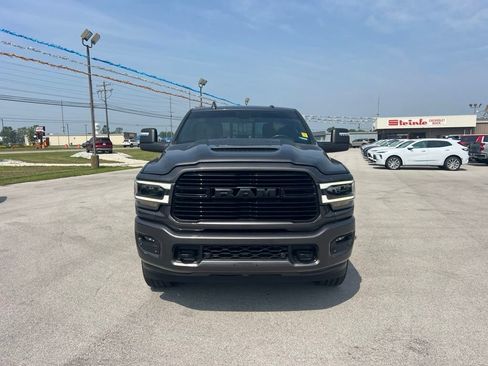 Used 2024 RAM 2500 Laramie w/ Night Edition AWD/4WD image 3